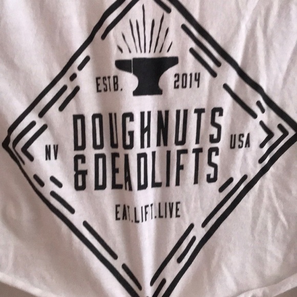 Cropped Baseball Tee Doughnuts and Deadlifts Size S - Picture 2 of 2